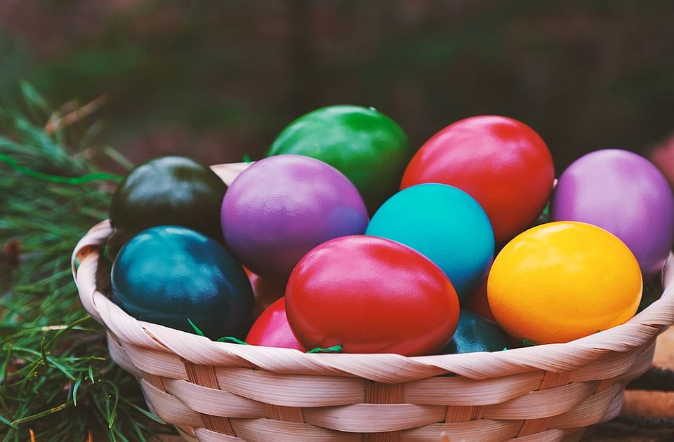 Kako bezbedno farbati i čuvati jaja za Uskrs: Gradski zavod za javno zdravlje objavio savete