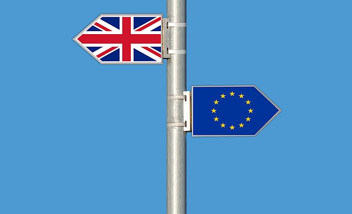 Britanski parlament odbacio predlog premijerke Tereze Mej o izlasku iz EU