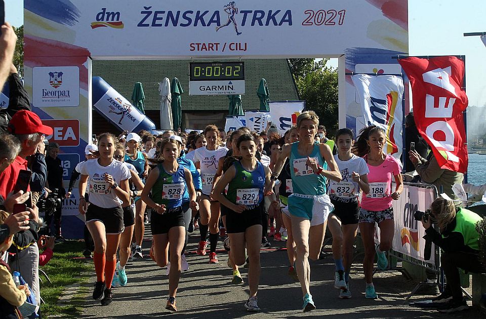  Olivera Jevtić pobednica tradicionalne "Ženske trke"