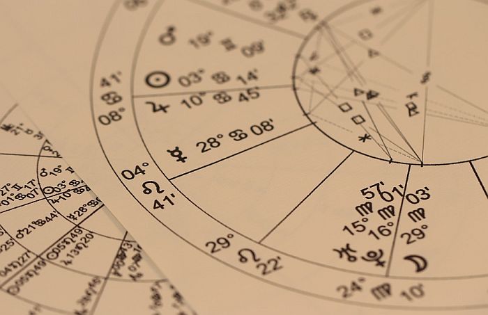 Emisije u kojima astrolozi predviđaju sudbinu političara veoma popularne u Rumuniji