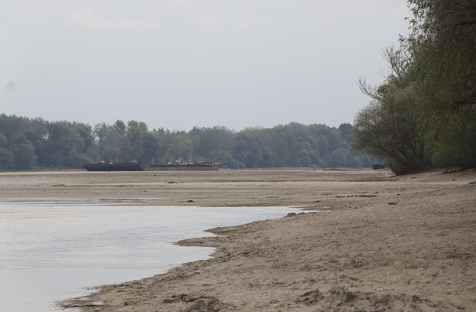 Sve manje struje iz hidroelektrana, a vodostaj Dunava i dalje opada