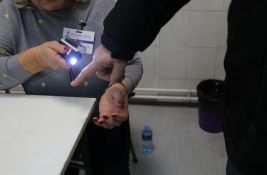 Firma koja je dovozila fantomske birače iz Bosne i koja očitava brojila zaradila skoro milijardu dinara
