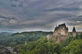 VIDEO: Na prodaju švajcarski dvorac star 800 godina