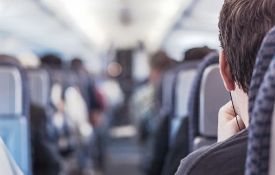 Pao mu kofer na tek presađenu kosu, traži odštetu od avio-kompanije
