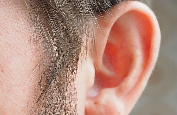 Direktor klinike za ORL: Gubitak mirisa i ukusa zbog korone prolazan, oštećenje uha trajno