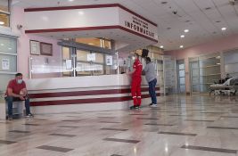 U Kliničkom centru Vojvodine izvedena prva kompletna endoskopska operacija lumbalne diskus hernije