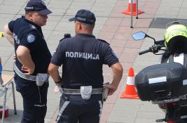 Rus bežao prilikom kontrole, pa napao novosadskog policajca: Pronađena marihuana