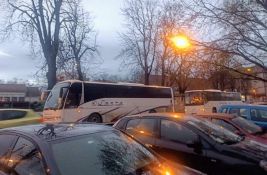Inđija bez prevoza kad SNS putuje