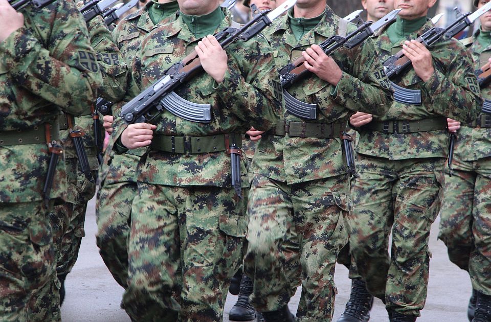 Ponoš o vraćanju vojnog roka: Priznanje režima da Vojska nije ono što bi trebalo da bude