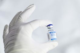Istraživanje: Zaraza koronom triput je manja među vakcinisanima