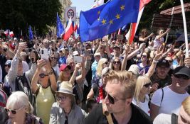  FOTO: Skoro pola miliona Poljaka na najvećem protestu protiv vlasti u Varšavi