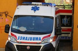 Poginula žena u sudaru kod Kaća, jedna osoba povređena