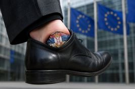 Srbija mahnito usvaja zakone da udovolji EU: 