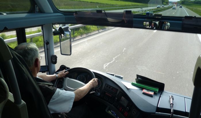 Srbiji nedostaje 8.000 vozača, prevoznici traže spuštanje starosne granice za vožnju autobusa