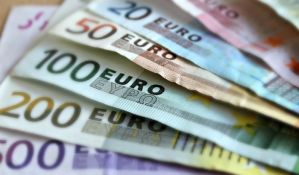 U Srbiji 340 ljudi ima milion evra u banci