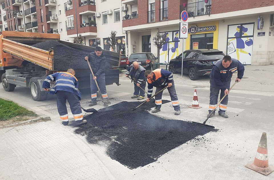 FOTO Grad pokrenuo "veliko prolećno sređivanje": "Čistoća" čisti, "Stan" proverava sijalice