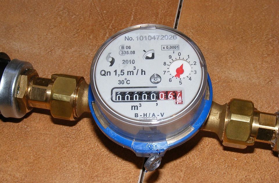 Radnici Novosadske toplane od srede očitavaju brojila