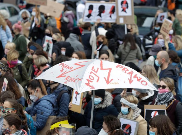 Predsednik Poljske izrazio razumevanje za proteste Poljakinja povodom zabrane abortusa
