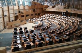 Škotski parlament na svom sajtu ukinuo pretragu poslanika po polu 