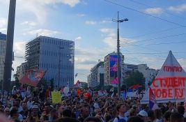 UŽIVO VIDEO: Protest na Slaviji, veliki broj građana pristiže na skup