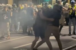 VIDEO: Pogledajte snimke incidenata u Beogradu, najmanje tri osobe privedene