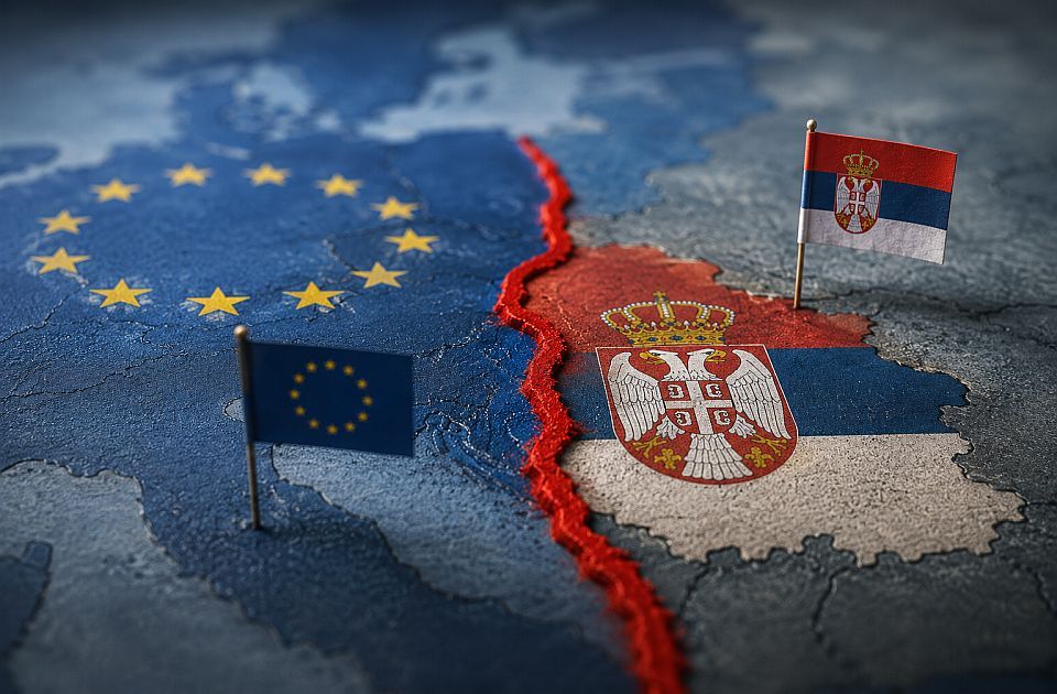 Blumberg: Vučić blizu crvene linije EU zbog Kine