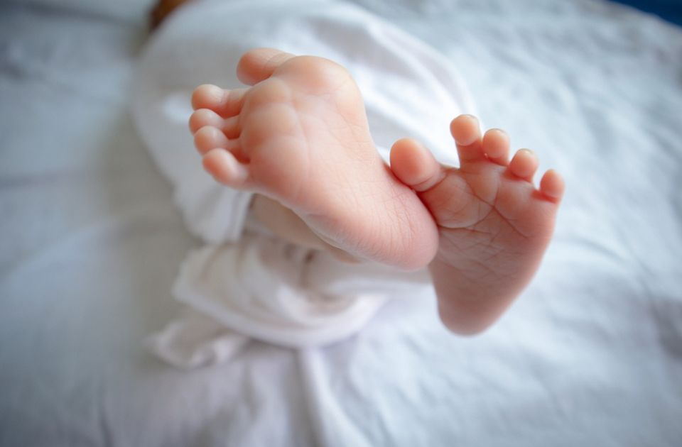Bebe se rađaju sa 100 kostiju više nego što imaju odrasli: Ovo su razlozi
