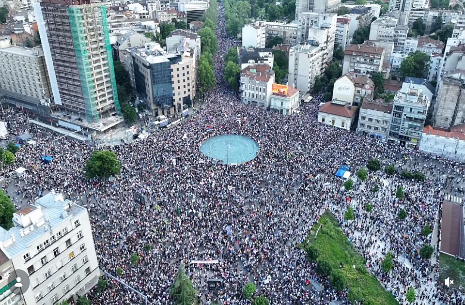 VIDEO: Pogledajte Slaviju iz dronova, veliki broj ljudi na protestu