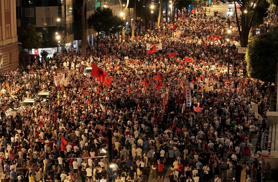 Mediji u EU: Flamingo protesti u Albaniji prerasli u odbacivanje političkog modela