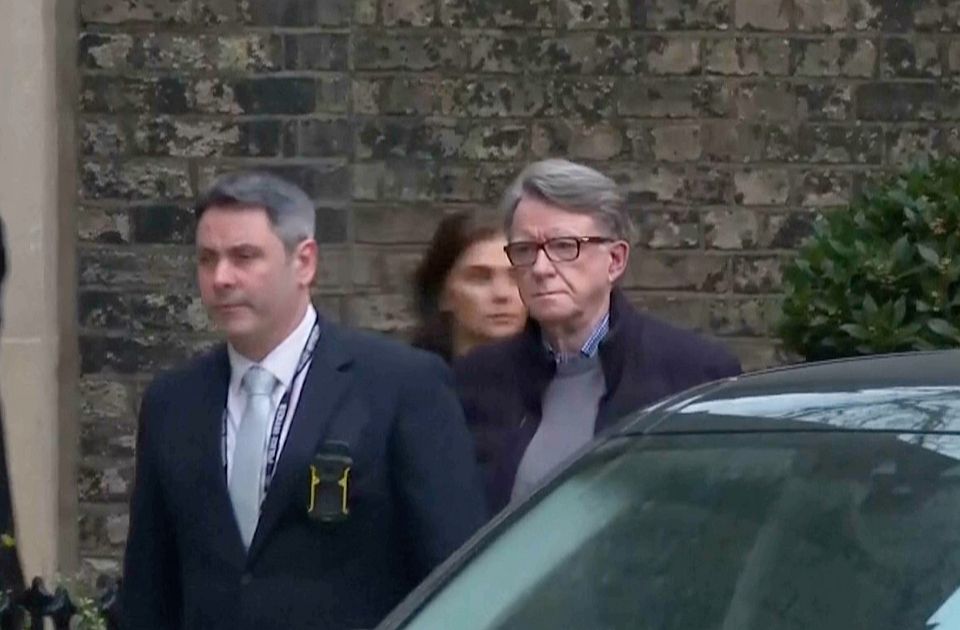 Slučaj "Epstin": Lord Piter Mandelson pušten iz pritvora uz kauciju