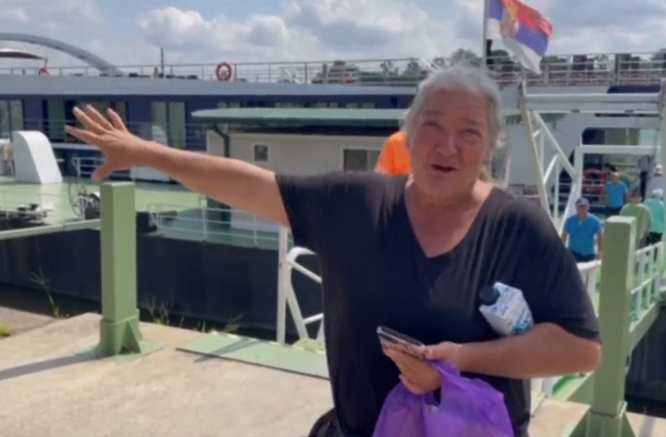 VIDEO Turistkinja sa rečnog kruzera u NS: Luda oluja, stolice letele po palubi, uzbudljivo