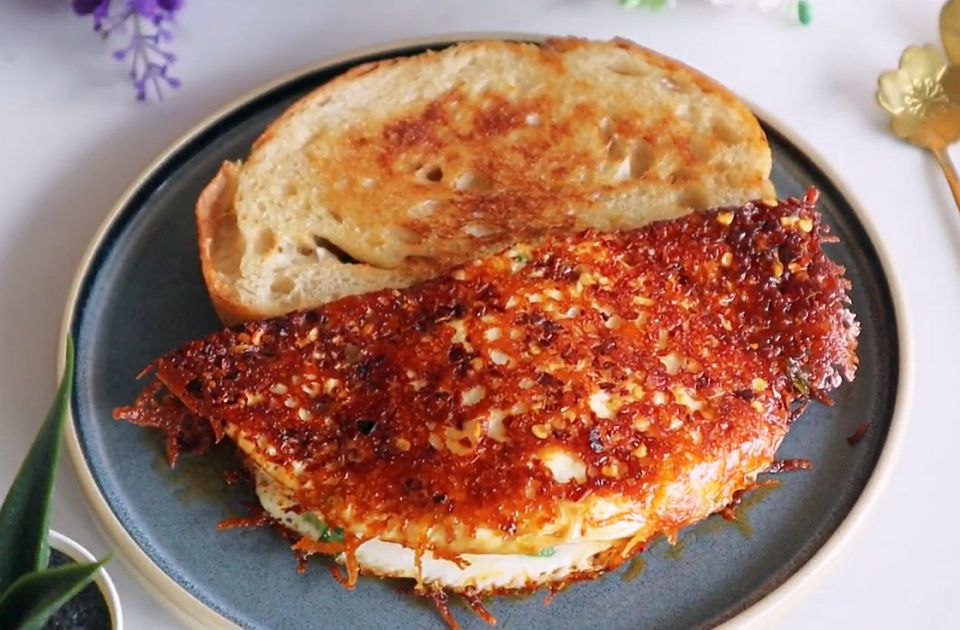 VIDEO Malo drugačiji doručak: Ljuto-medena jaja