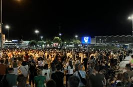 FOTO, VIDEO Više hiljada građana I srednjoškolaca poručilo: Novi Sad pamti