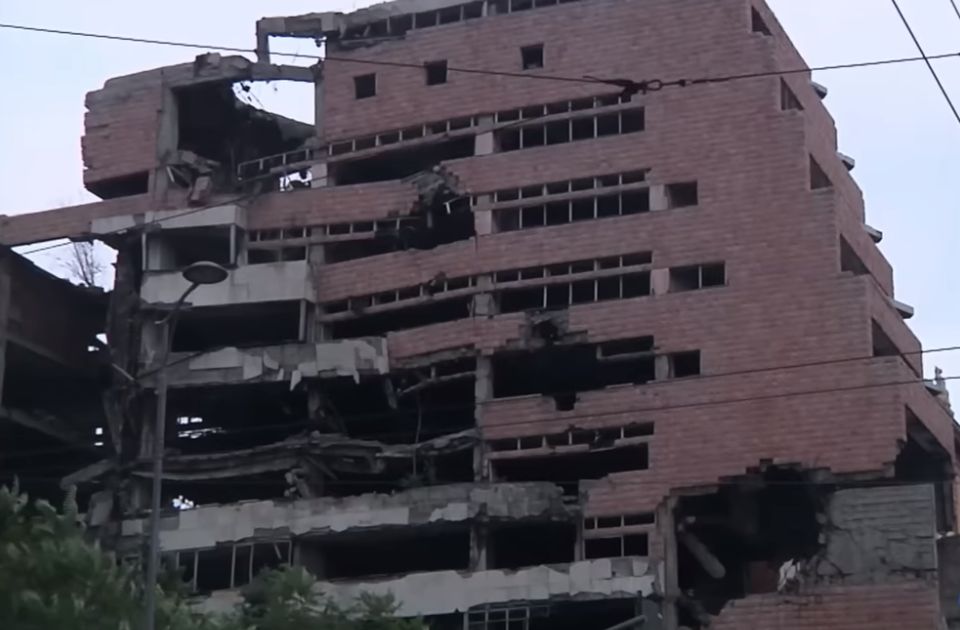 Koliko se vlasti žurilo za leks specijalis za Generalštab: Vučić ga potpisao istog dana kad je usvojen