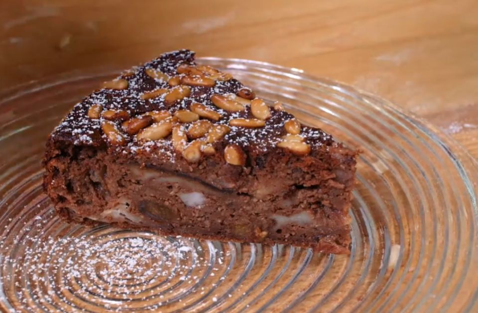 VIDEO: Nemojte bacati stari hleb - napravite ovaj sjajan desert 