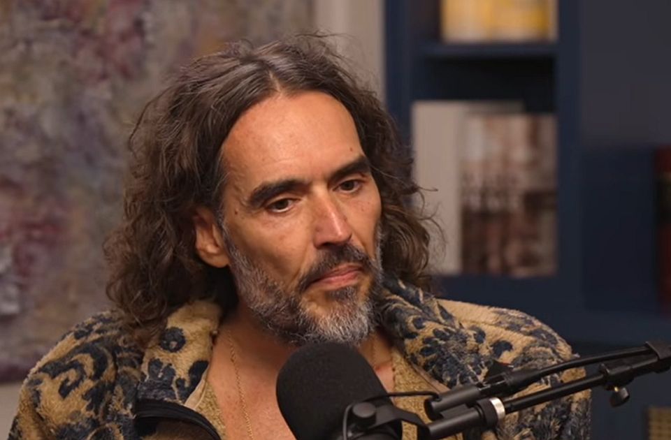 Komičar i glumac Rasel Brend ponovo optužen za silovanje i seksualni napad