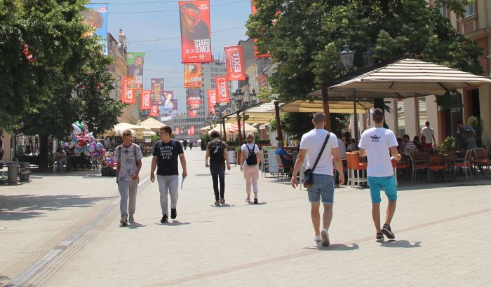 Istraživanje: Više od polovine mladih je za "jakog vođu"