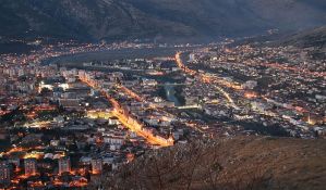 Spasene koze zaglavljene u liticama iznad Mostara