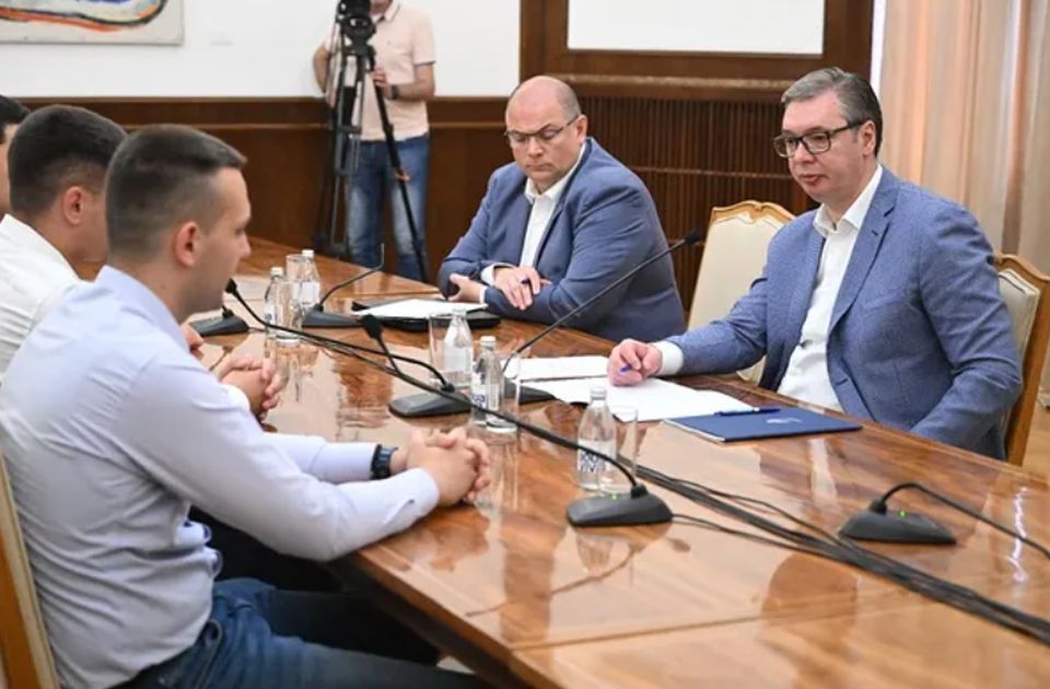 Studenti koji žele da uče još nisu počeli štrajk glađu, a da li će i kada - ne zna se