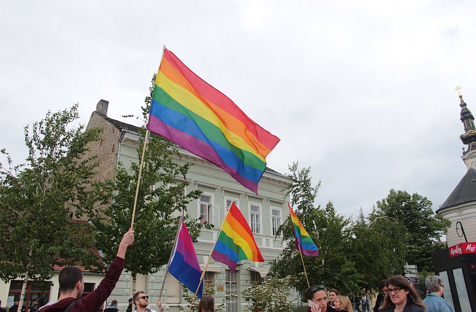 Beograd Prajd: Macut da objasni da li je izjava o "LGBT agendi" njegov lični, ili stav Vlade Srbije 