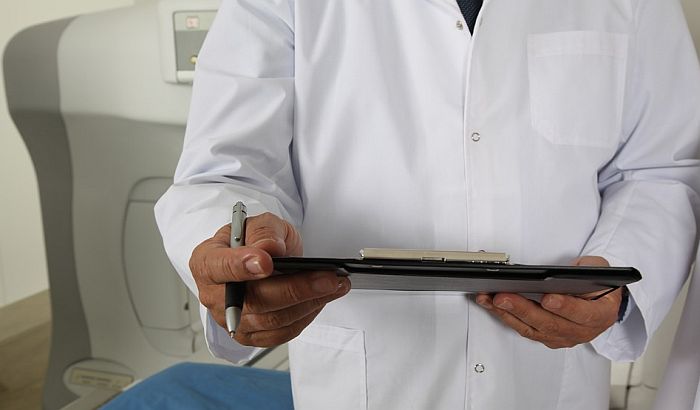 Direktor bolnice u Leskovcu: Lekari koji su potpisali peticiju neće snositi posledice; Medicinari: Žigosani smo