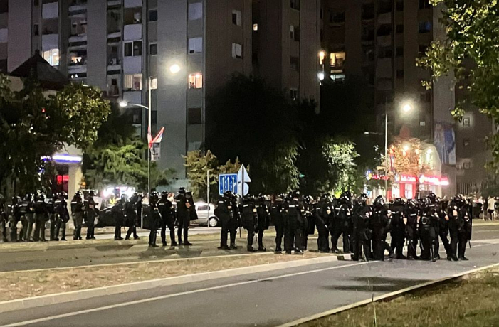 Ministar pravde u potrazi za balansom: Između slobode mirnog okupljanja i slobode kretanja 