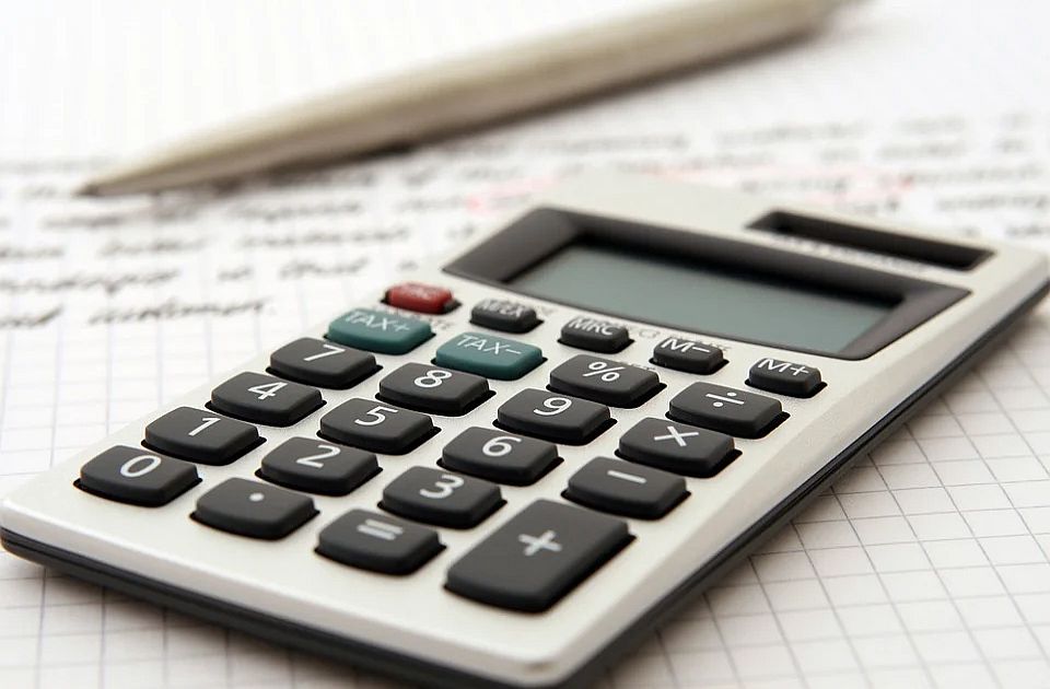 Novo zaduživanje države: Kako je modernizacija Poreske uprave poskupela 30 miliona dolara? Novo zaduživanje države: Kako je modernizacija Poreske uprave poskupela 30 miliona dolara?