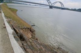 Proglašena redovna odbrana od poplava i u Novom Sadu nakon oštećenja dela bedema