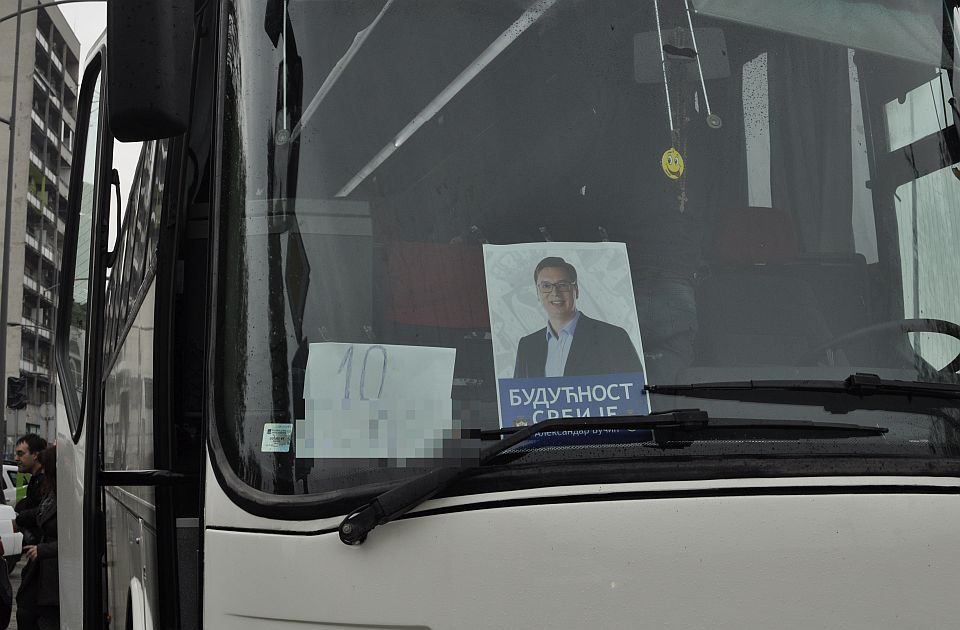 Autobusima iz Severne Makedonije, Kosova i Republike Srpske stižu sutra na "najveći skup ikada"