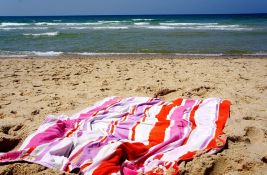 Italija rasterećuje letnje destinacije: Zabrana peškira, šetanja u kupaćim i bez obuće...