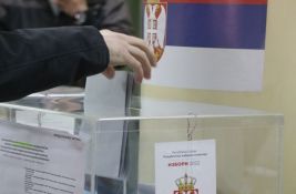 Novosadski DS: Desetine ljudi iz Foče sa novim ličnim kartama glasalo na Novom naselju