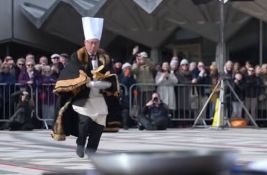 VIDEO: U Londonu održana trka u okretanju palačinki