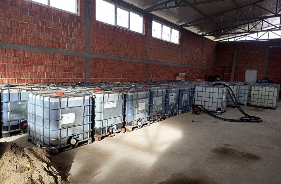 Zaplenjeno 34.000 litara goriva u hangaru u Beogradu
