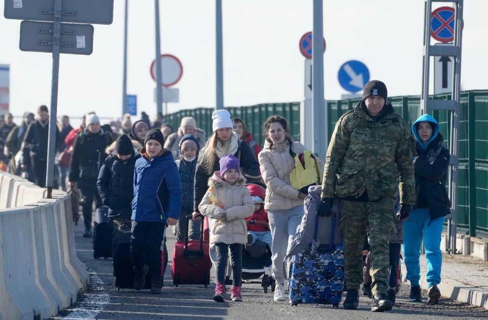 VIDEO UN: Najmanje 64 civila ubijena u Ukrajini, 160.000 ljudi raseljeno